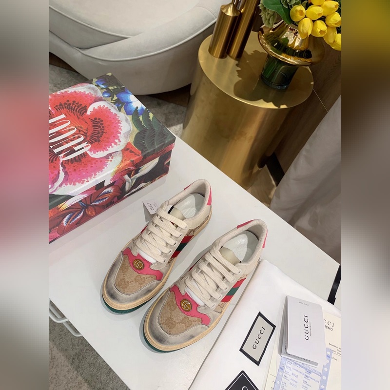古奇GUCCI潮流新款小髒鞋 推出高端品質,複古學院風款式,帆布混搭、裝飾條