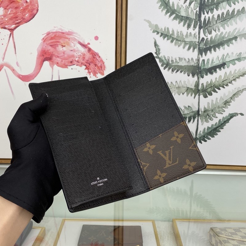 Louis Vuitton MONOGRAM MACASSAR Brazza wallet (M69410, M69410)