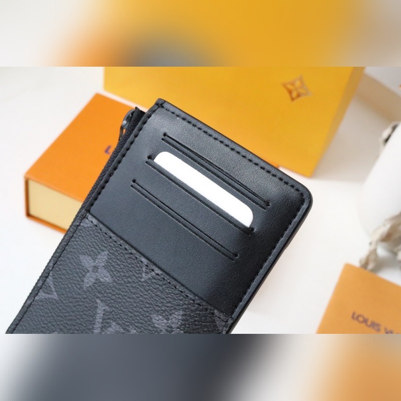 Louis Vuitton Multi card holder trunk (M80556)